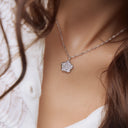 Sparkling Flower Engravable Necklace Silver
